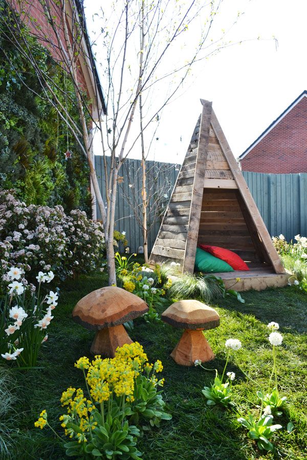 cabane tipi en bois