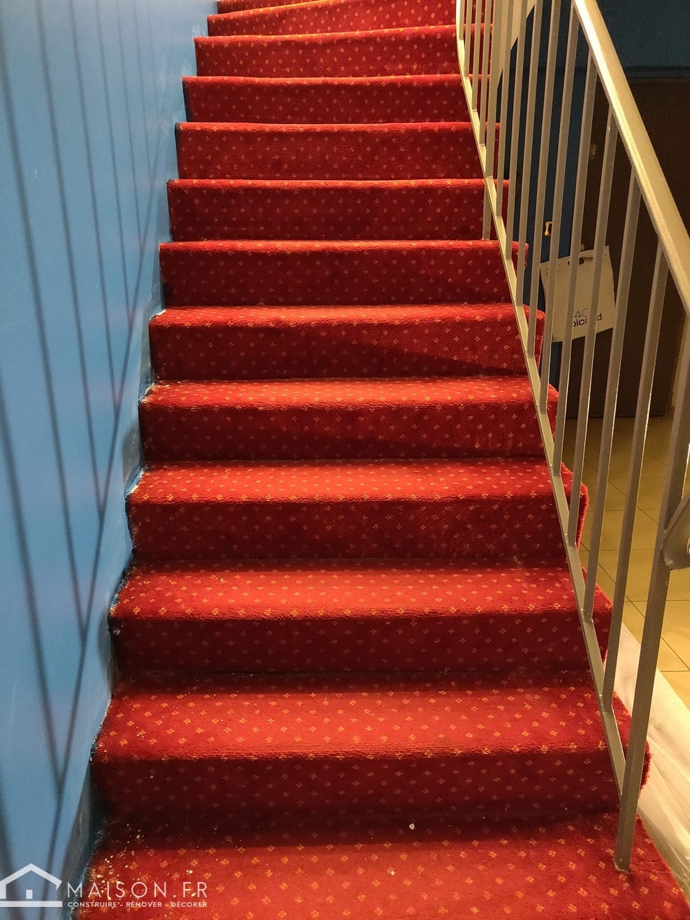 refaire un escalier en moquette 2