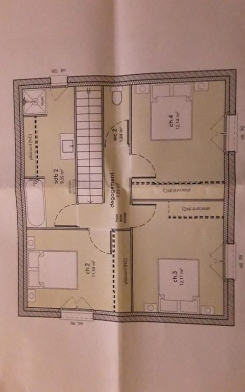 Bonjour, voici le plan de notre constructeur pour notre future maison, des avis ...