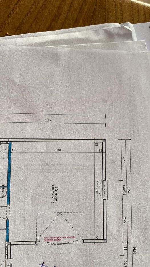 Bonjour,
 Question garage. Je veux un garage ou je peux gérer deux voitures type 3008 l’une à côté de l’autre.
 J’ai prévu une porte de 3,50m de large et un garage de 6,30m de profondeur sur 6m de lar