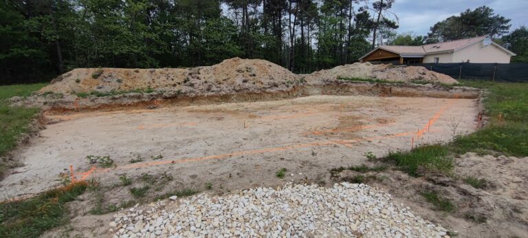 Bonjour à tous,

Ouverture du chantier 

- signature du compromis du terrain jui